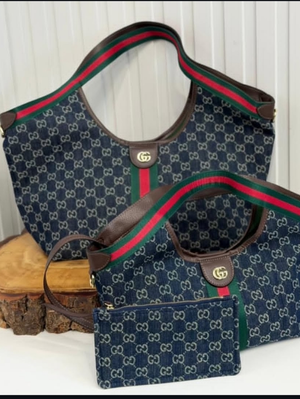 Canvas Cotton Navy XL Versatility GIG Tote w/classic Red/green Trim Pre Loved - Picture 8 of 9